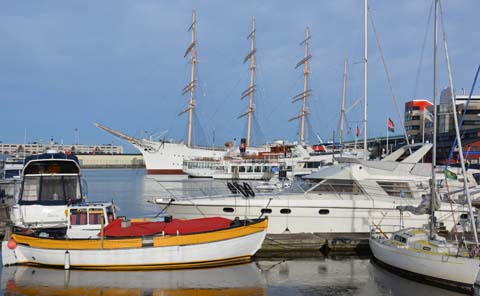 Le port de plaisance à Lilla Bommen